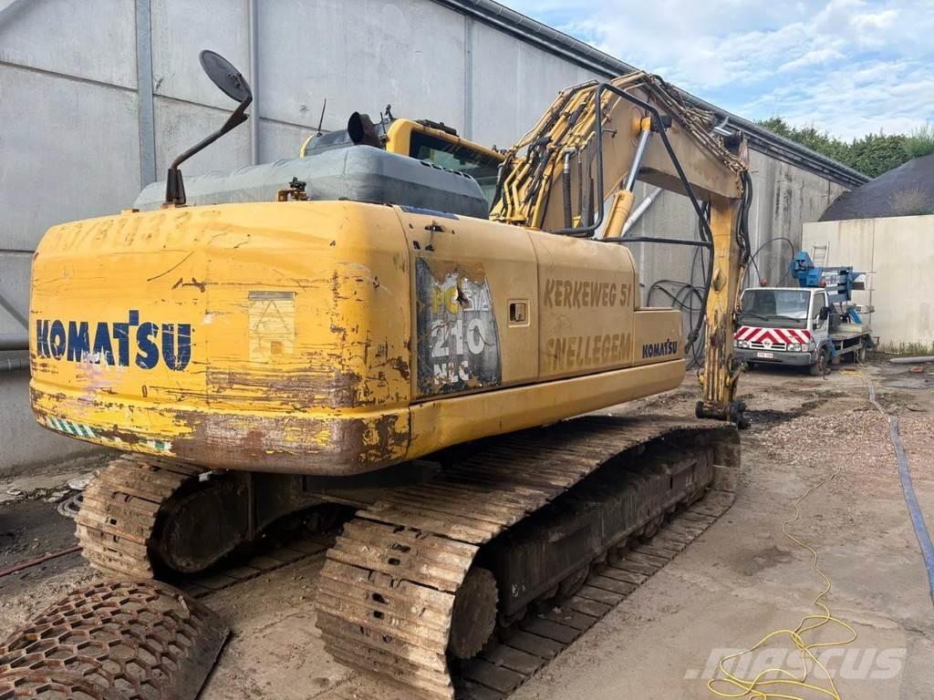 Komatsu PC210LC-8 حفارات زحافة