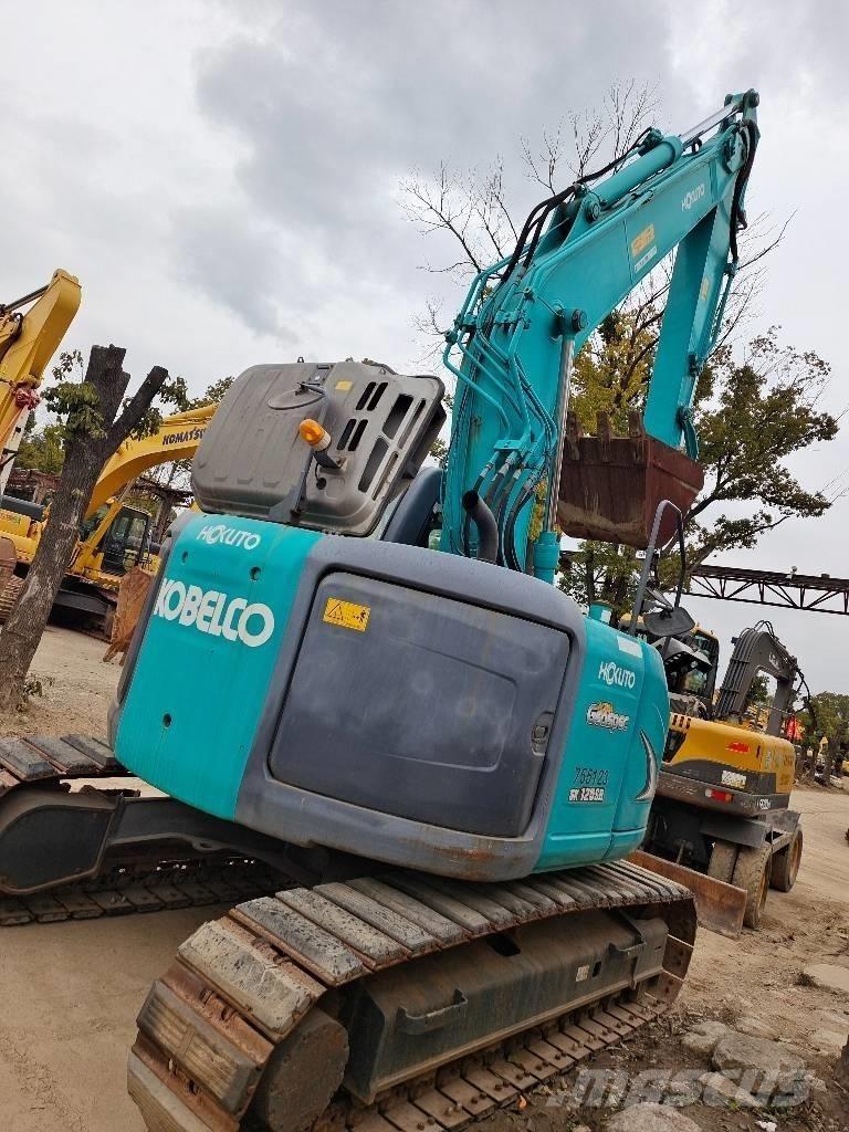 Kobelco SK 125 حفارات زحافة