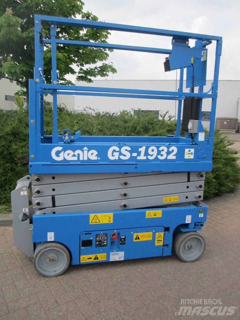 Genie GS1932 رافعات مقصية الشكل