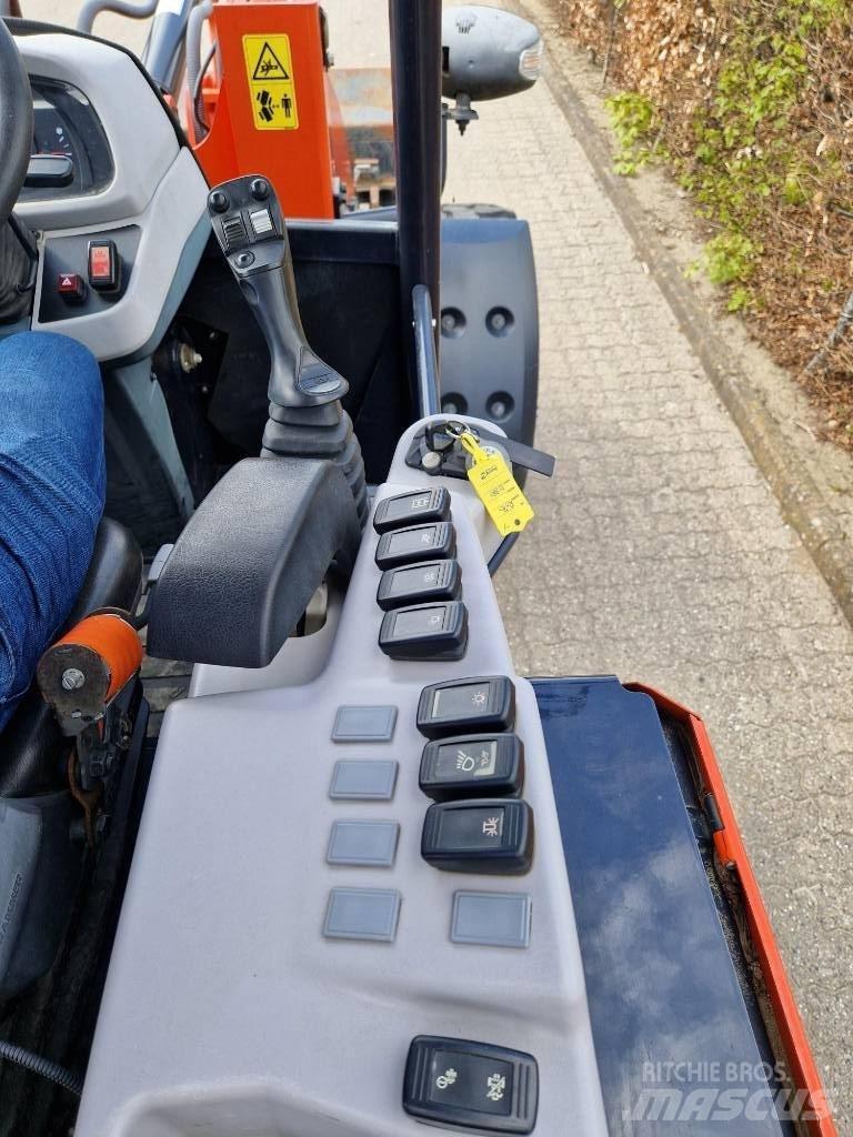 Kubota R 070 لوادر بعجل