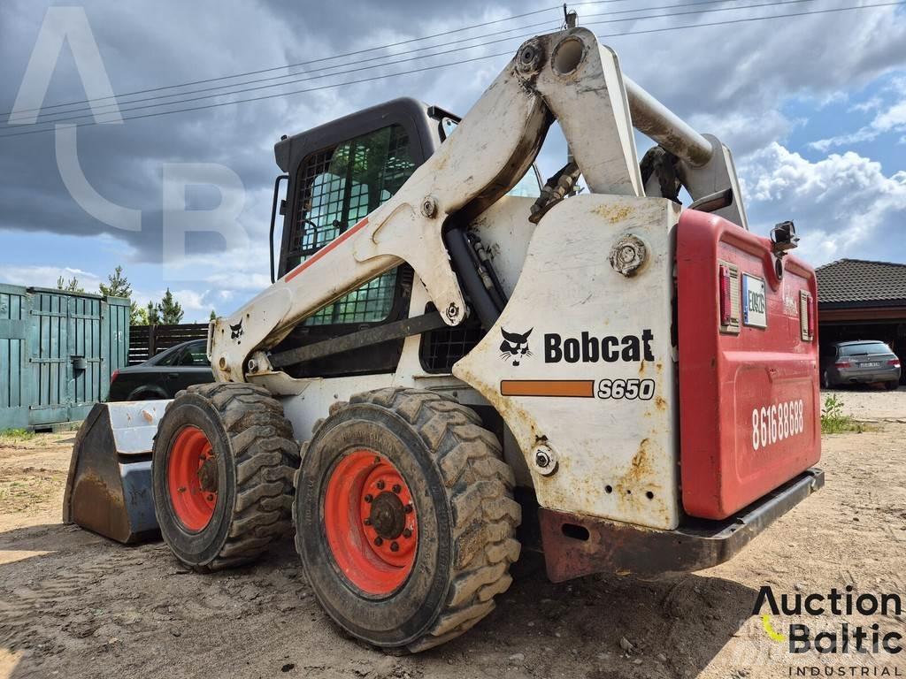 Bobcat S 650 لوادر انزلاقية التوجيه