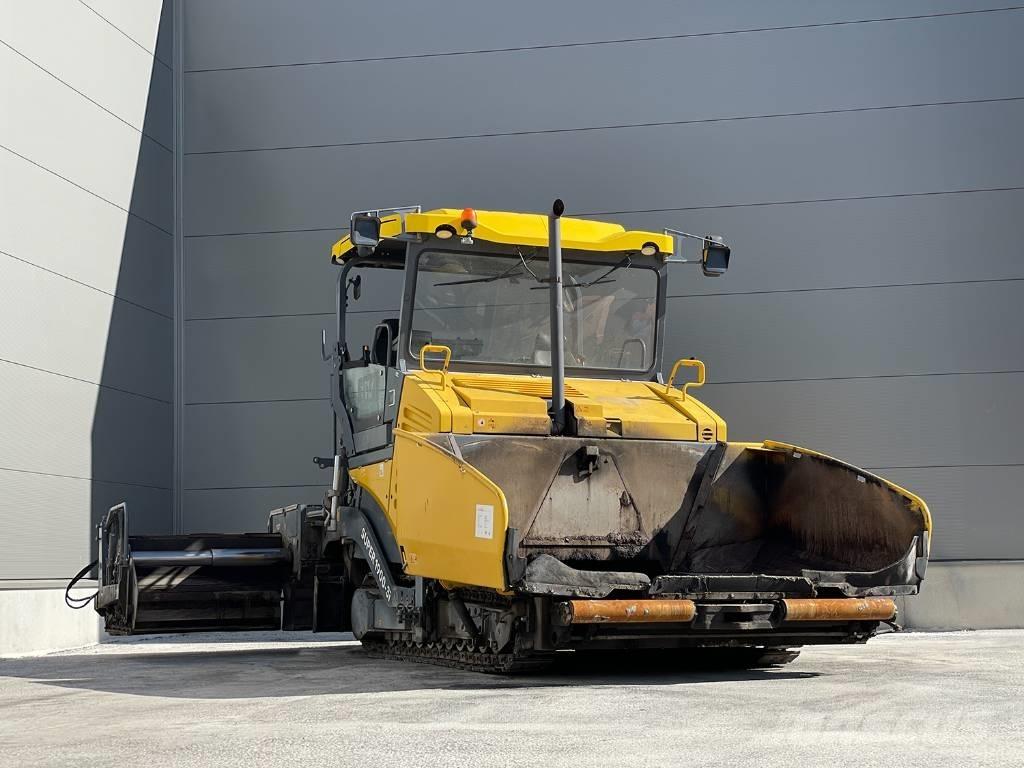 Vögele SUPER 1900-3I معدات السفلتة