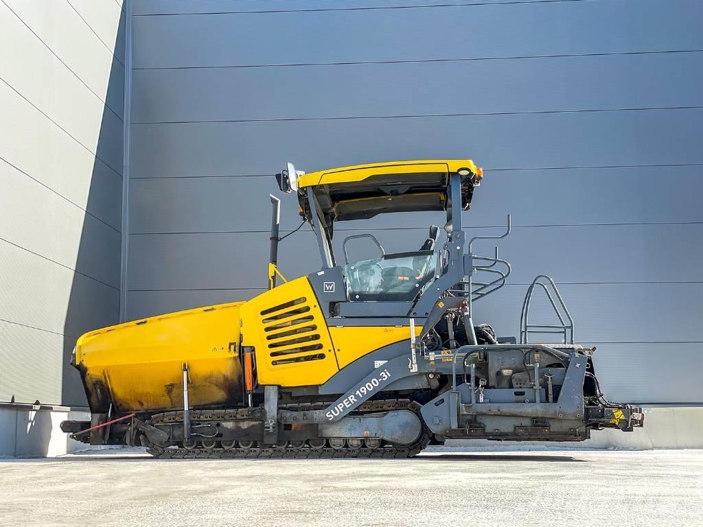 Vögele SUPER 1900-3I معدات السفلتة