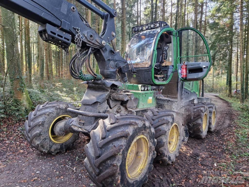 John Deere 1270 E حصادات