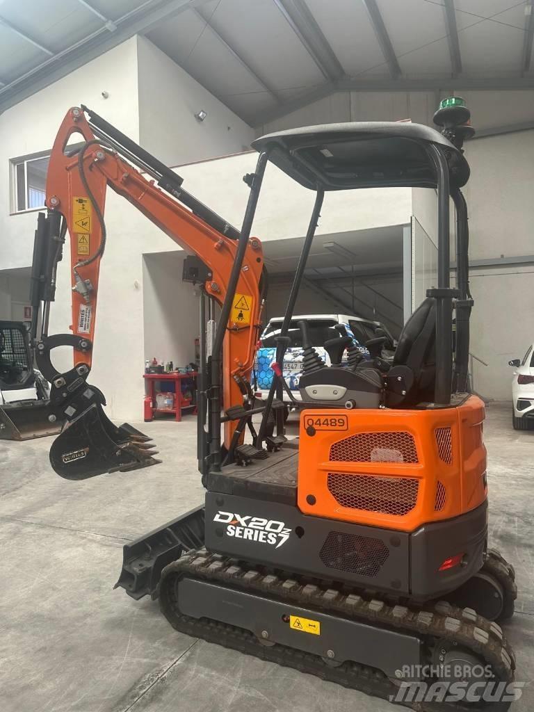 Develon DX 20 Z-7 حفارات صغيرة أقل من 7 طن (حفارات صغيرة)