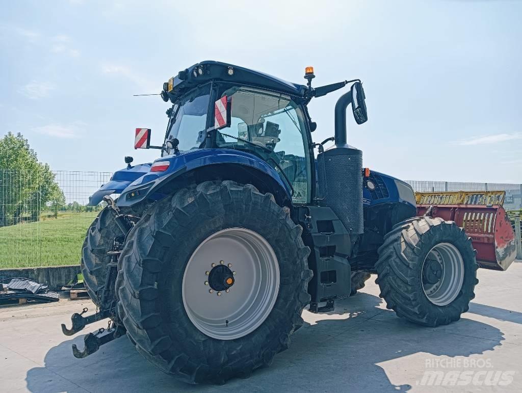 New Holland T 8.380 الجرارات