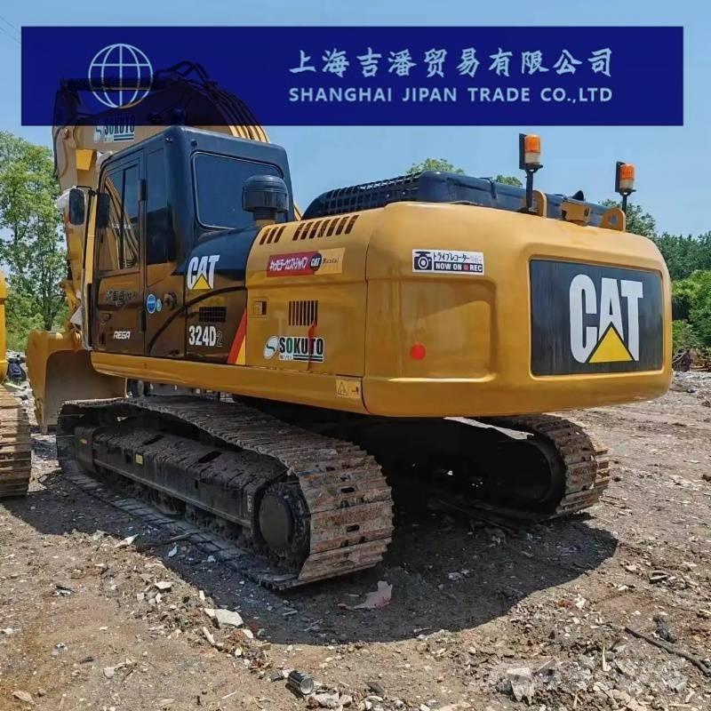 CAT 324 D حفارات زحافة