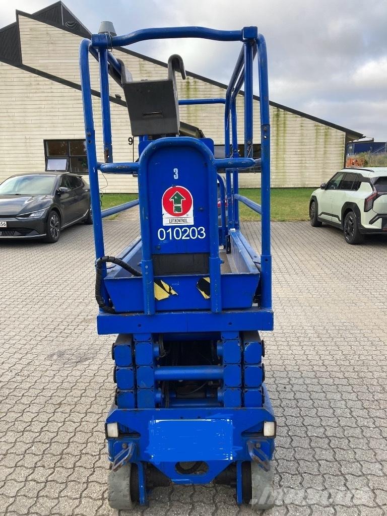 UpRight MX19 رافعات مقصية الشكل