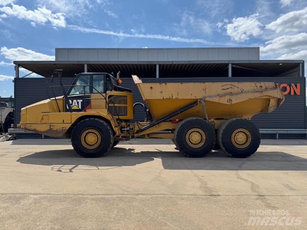 CAT 730C ساحبات مفصلية