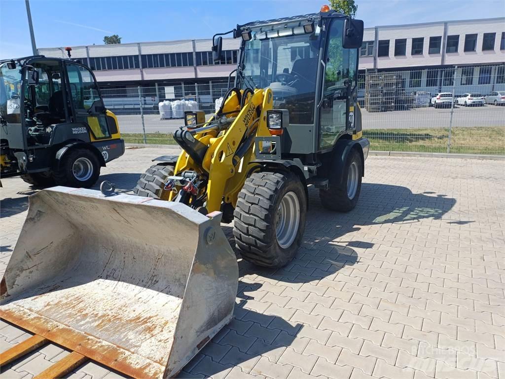 Wacker Neuson WL38 لوادر بعجل