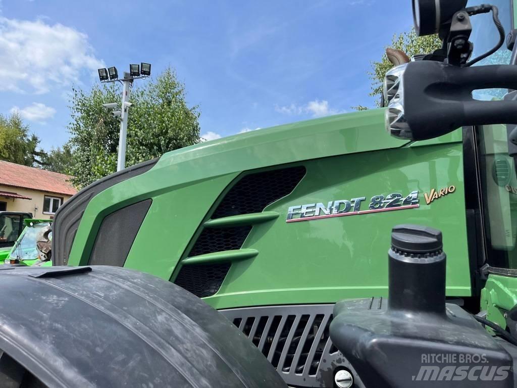 Fendt 824 VARIO الجرارات