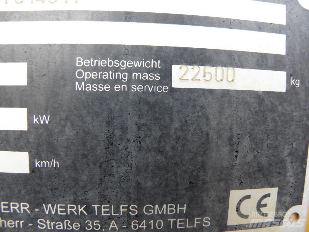 Liebherr PR 736 L GP بلدوزرات مجنزرة