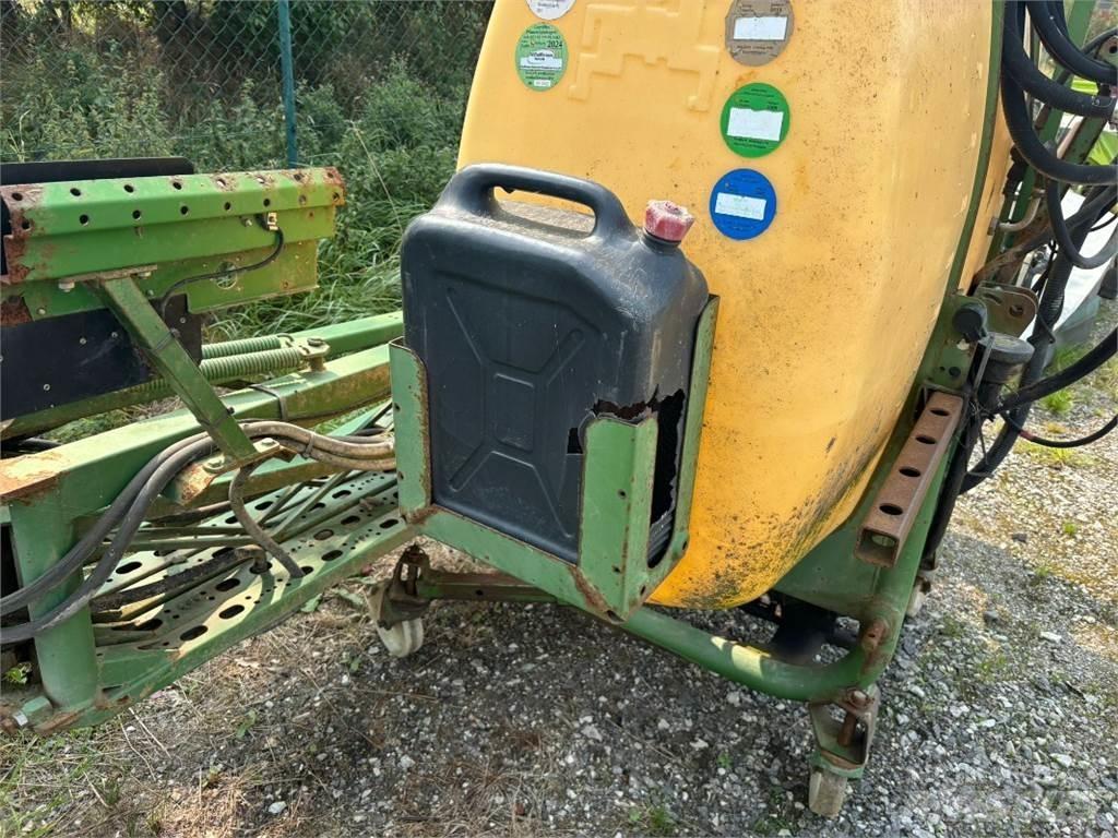 Amazone UF 1000 الرشاشات
