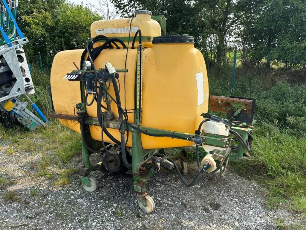 Amazone UF 1000 الرشاشات