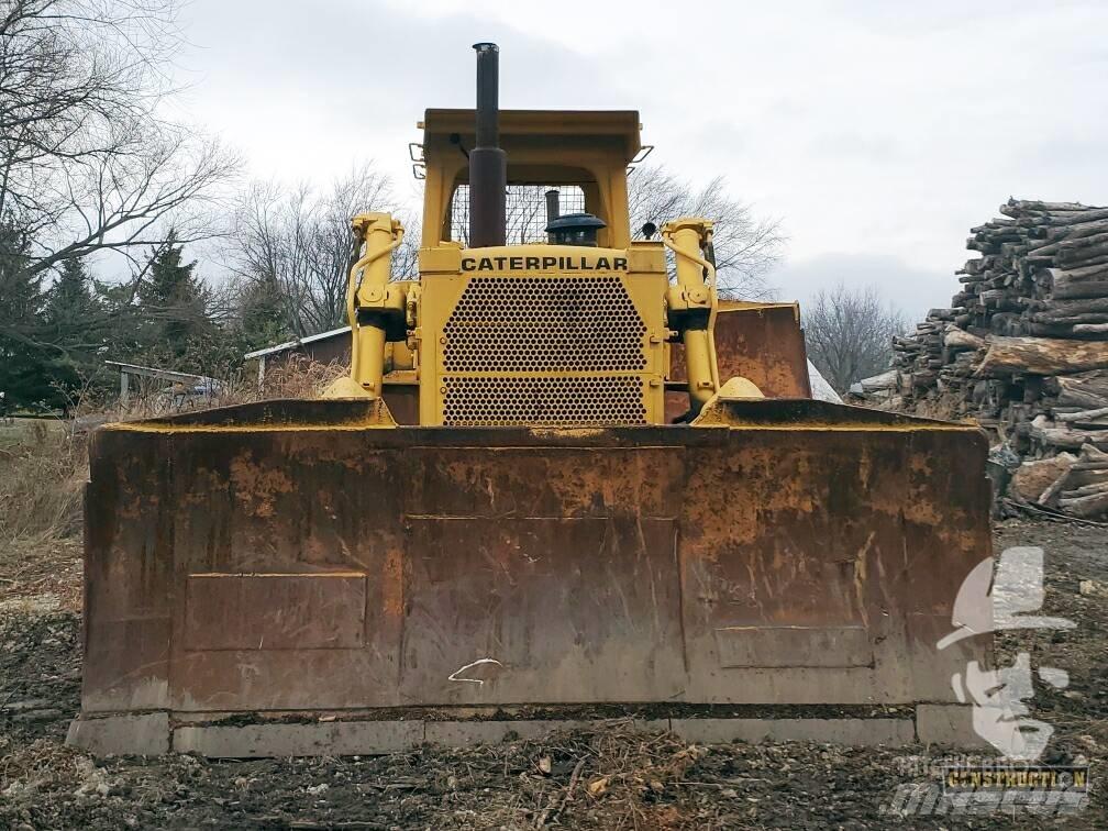 CAT D 8 K بلدوزرات مجنزرة
