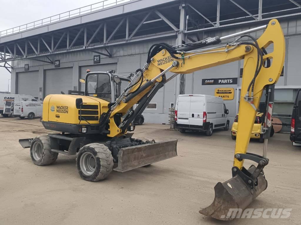 Wacker Neuson EW 100 حفارات بعجل