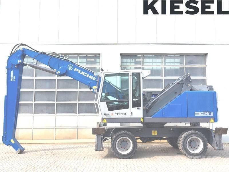 Fuchs MHL 320 F مناولات المخلفات / مناولات صناعية