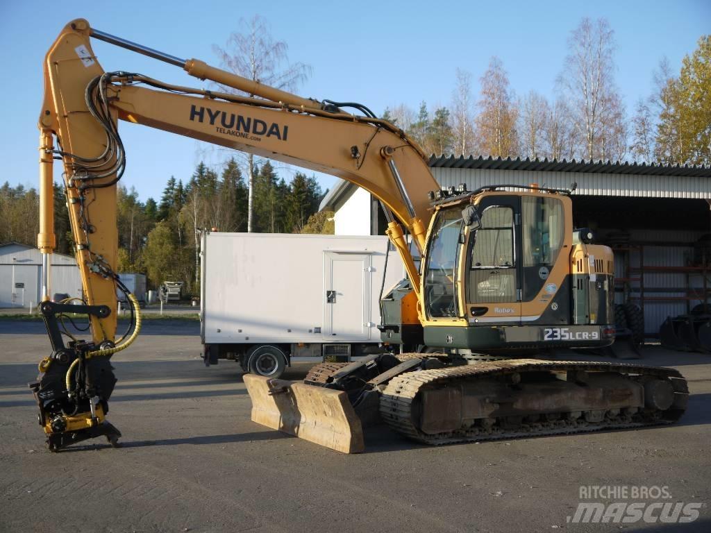 Hyundai R 235 LCRD-9 حفارات زحافة