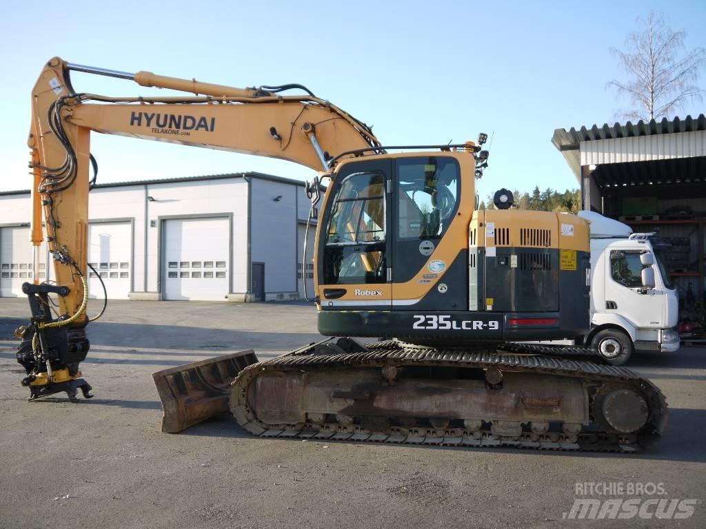 Hyundai R 235 LCRD-9 حفارات زحافة