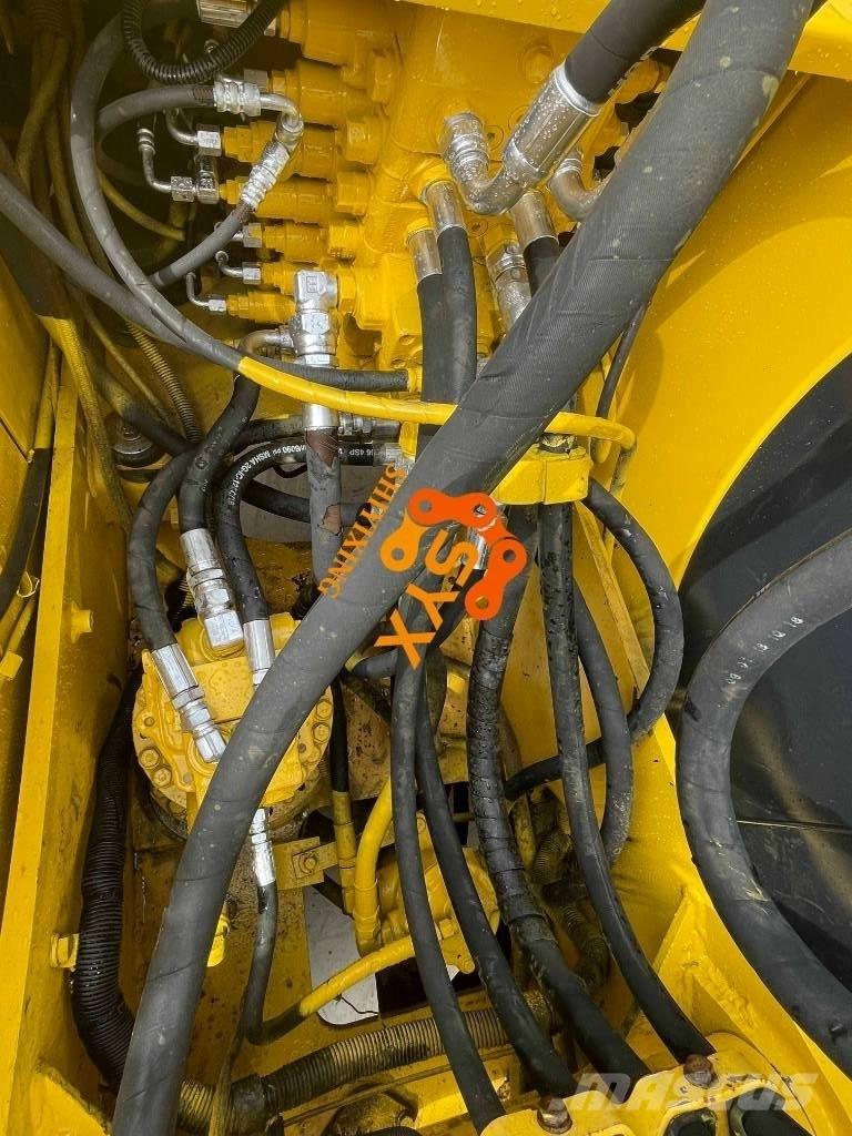 Komatsu PC 120 حفارات زحافة