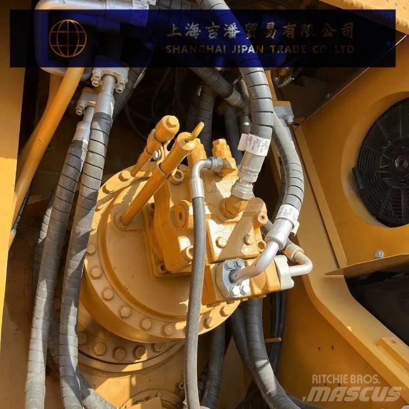 CAT 330 D حفارات زحافة