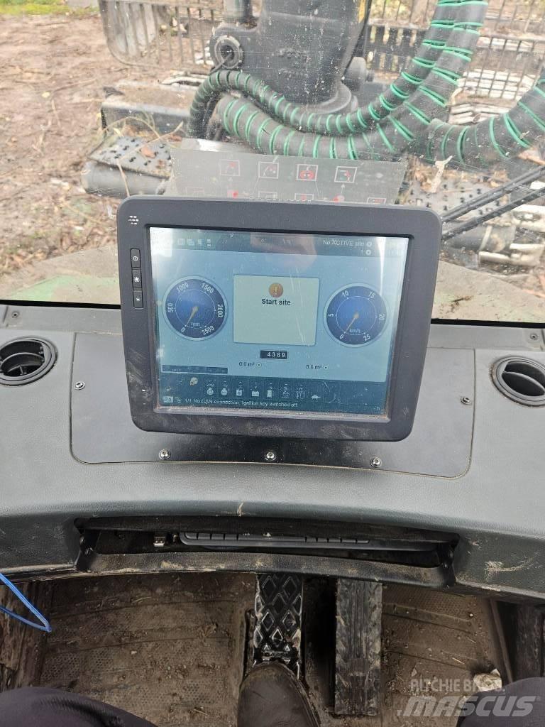 John Deere 1010 G شاحنات