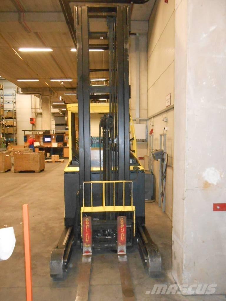 Hyster R 1.6 شاحنة مناولة