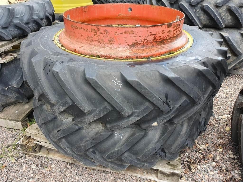 Goodyear 136-38 x2 الإطارات والعجلات والحافات