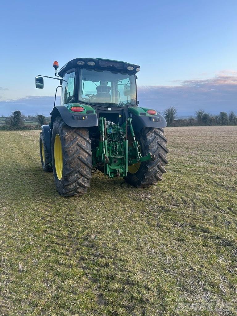 John Deere 6140 R الجرارات