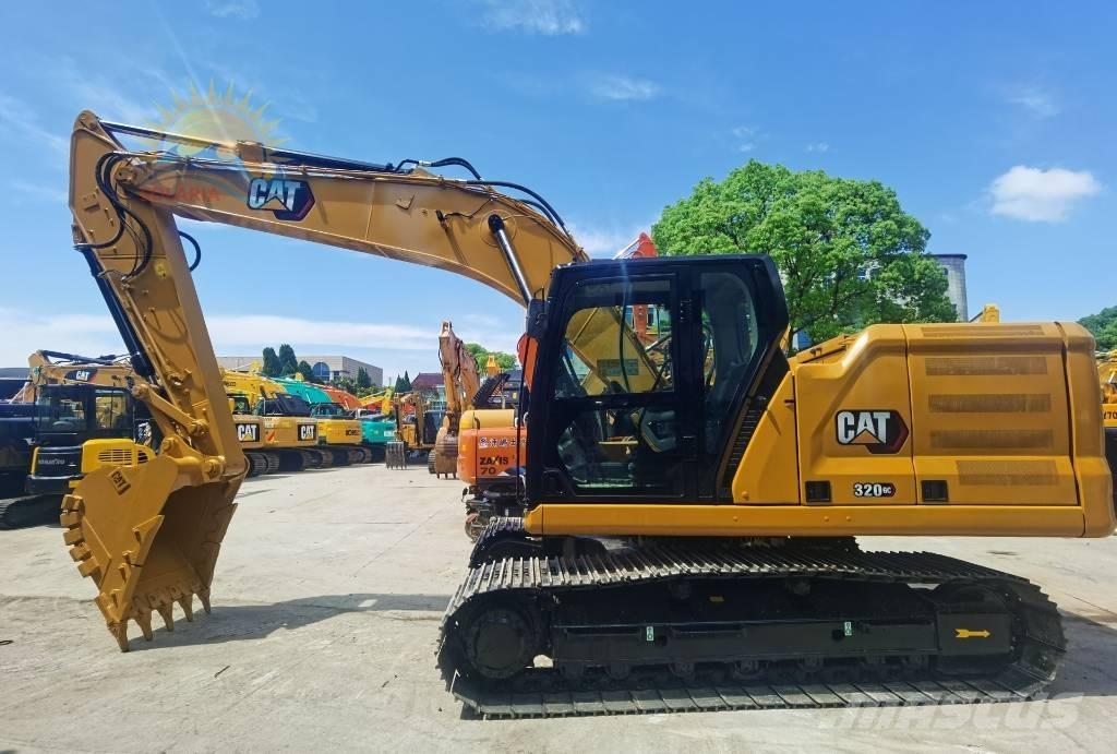CAT 320 GC حفارات زحافة