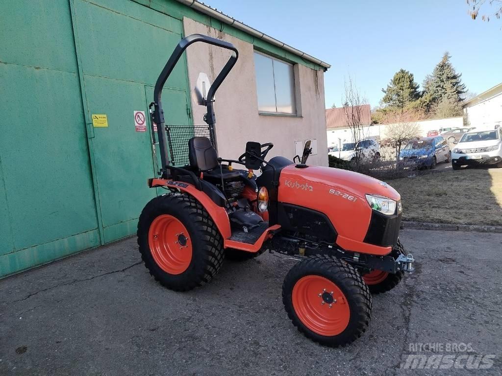 Kubota B2261 H Rops جرارات مدمجة
