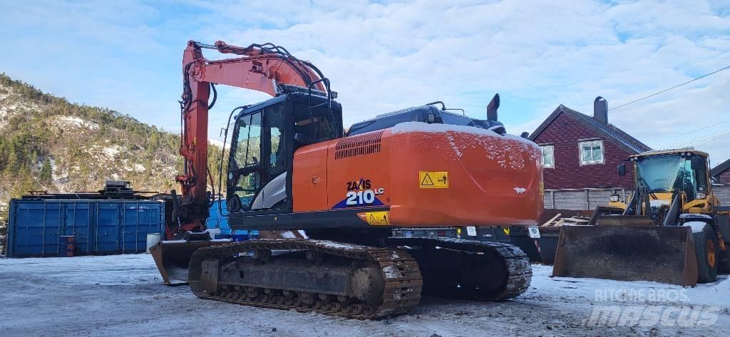 Hitachi ZX 210 LC-6 حفارات زحافة