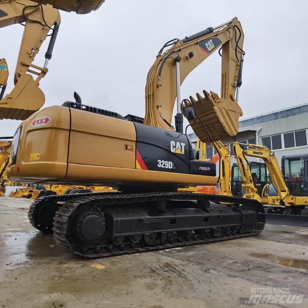 CAT 329 D حفارات زحافة