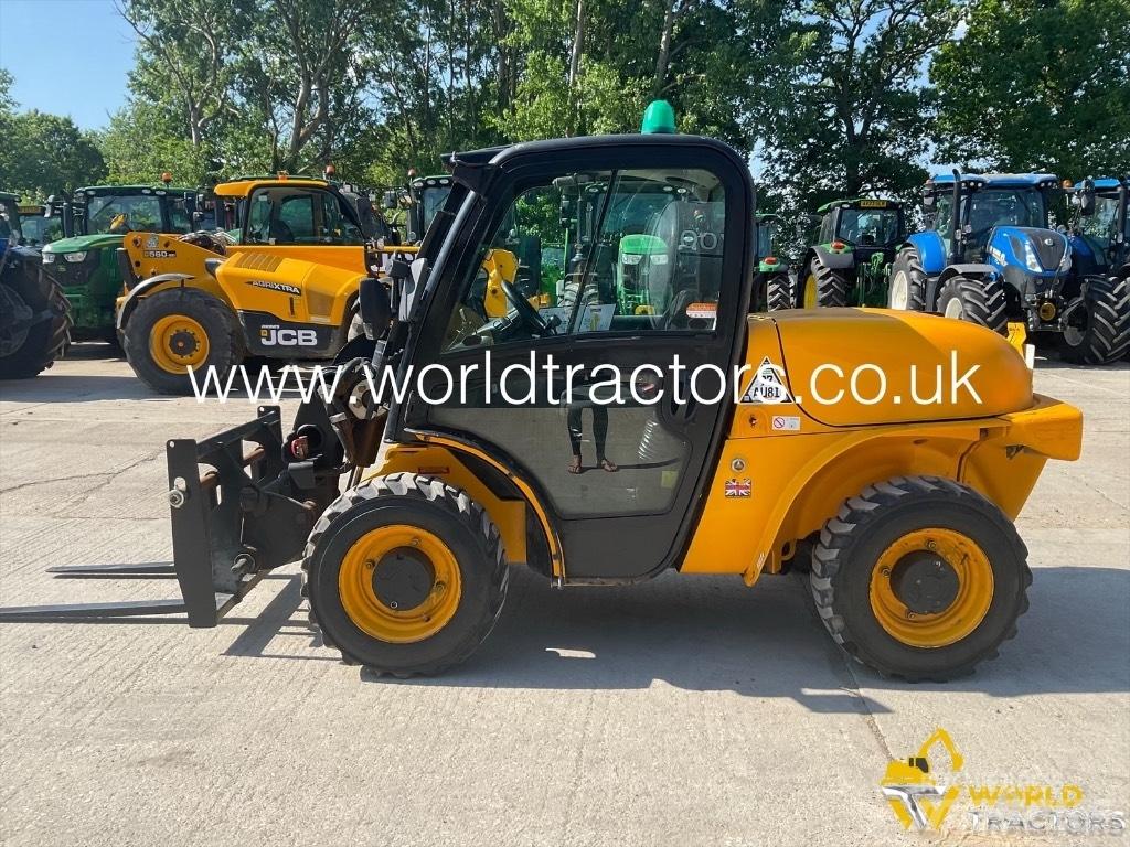 JCB 520-40 مناولات متداخلة