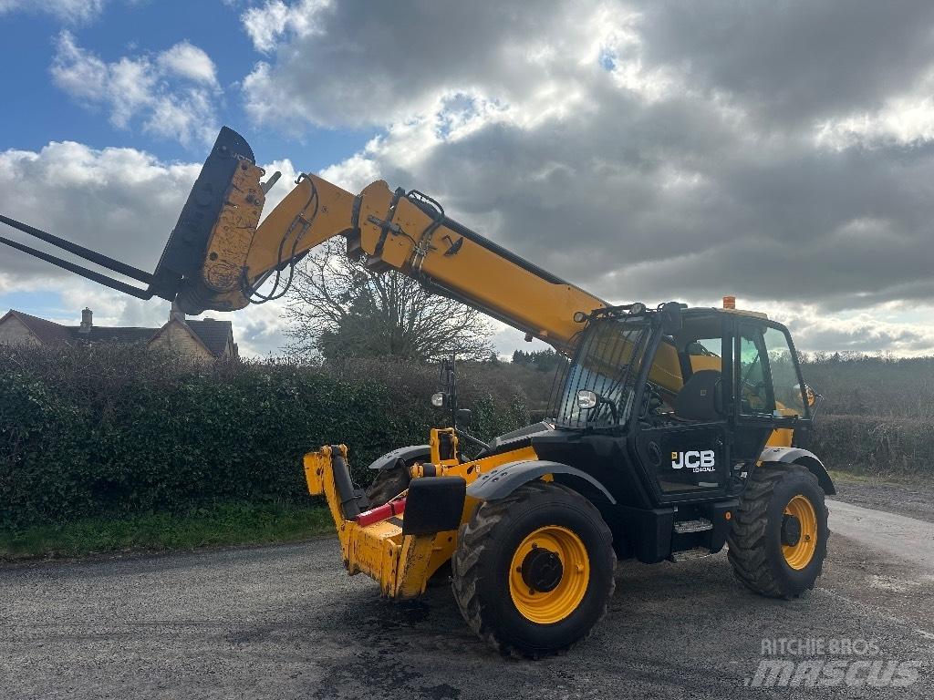 JCB 540-140 مناولات متداخلة