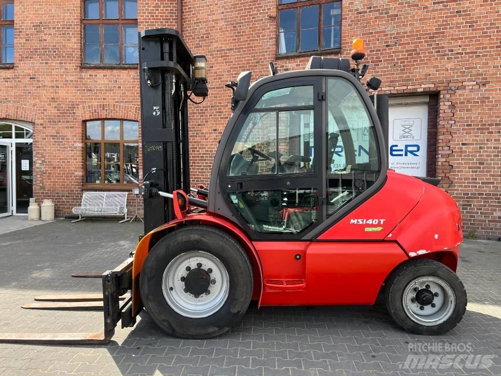 Manitou MSI 40 T شاحنات الديزل