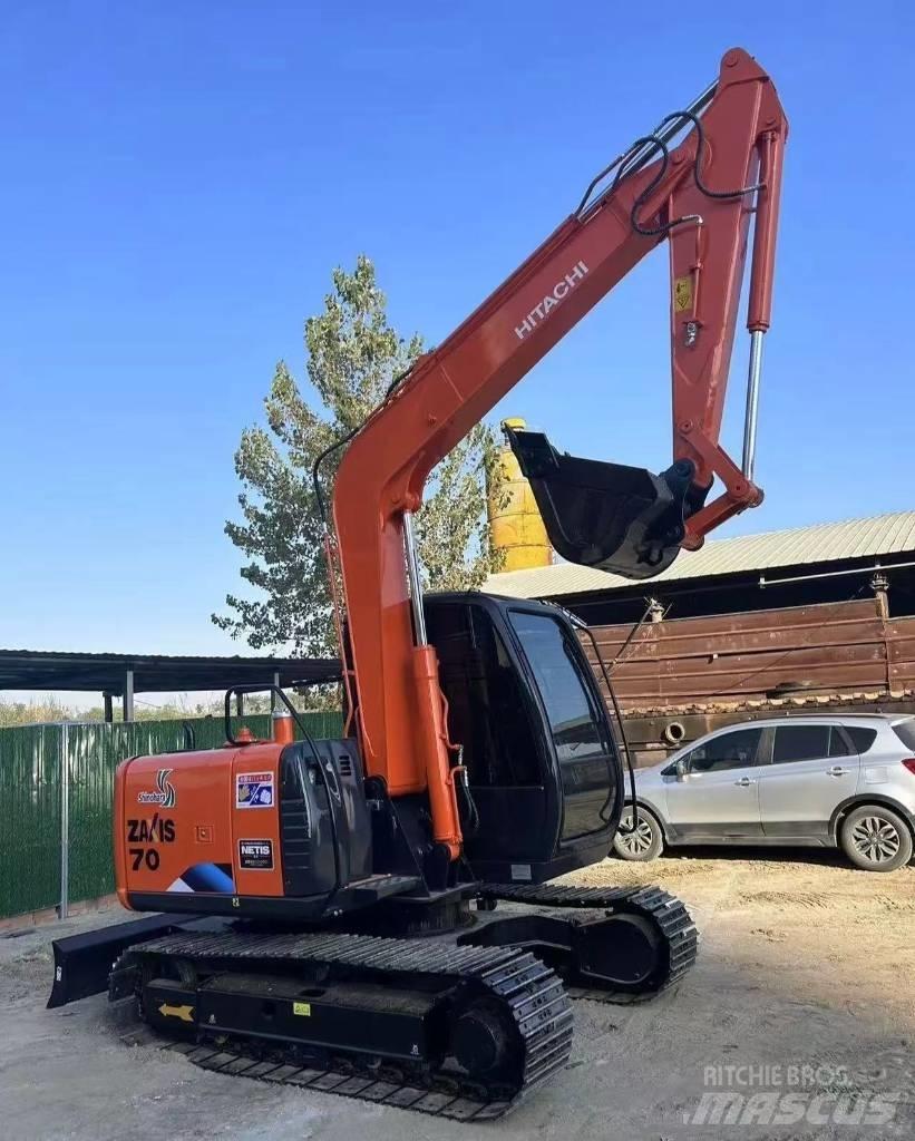 Hitachi 70 حفارات زحافة