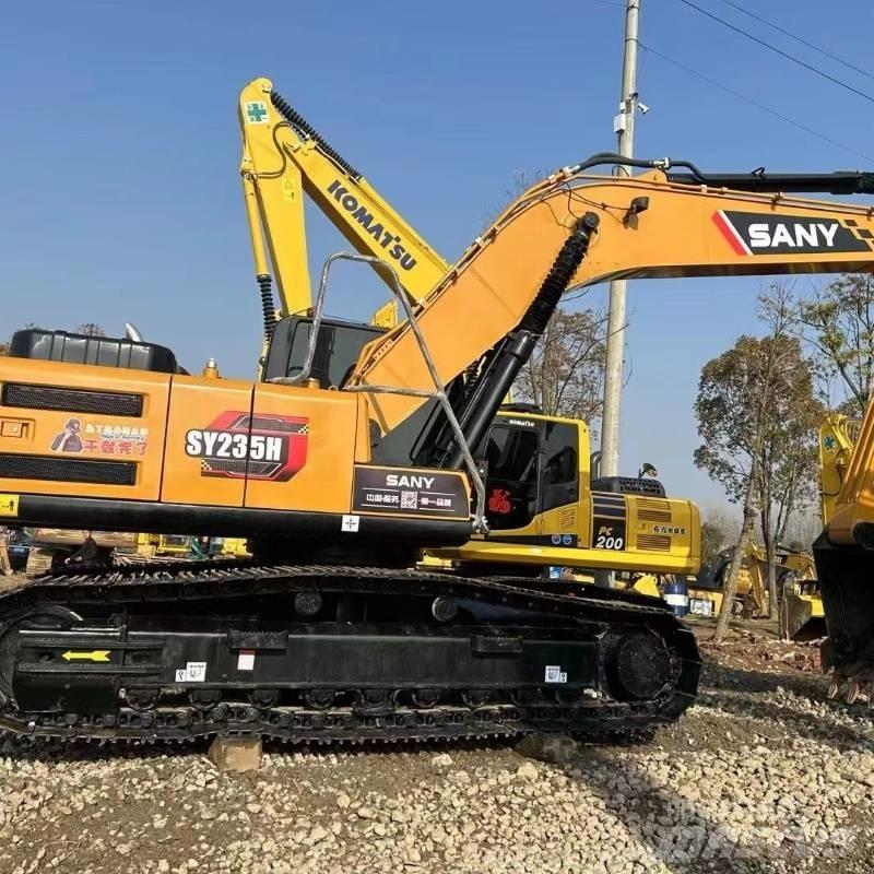Sany SY 265 C حفارات زحافة
