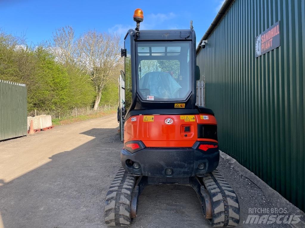 Kubota U 27-4 حفارات صغيرة أقل من 7 طن (حفارات صغيرة)