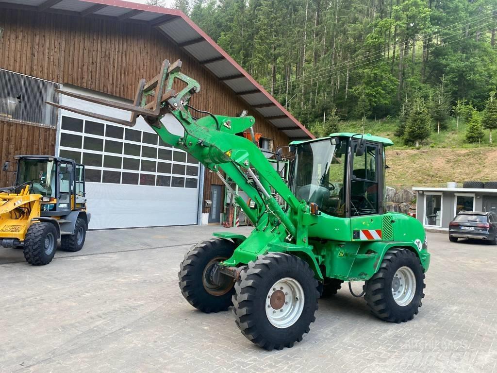 Volvo L 30 لوادر بعجل