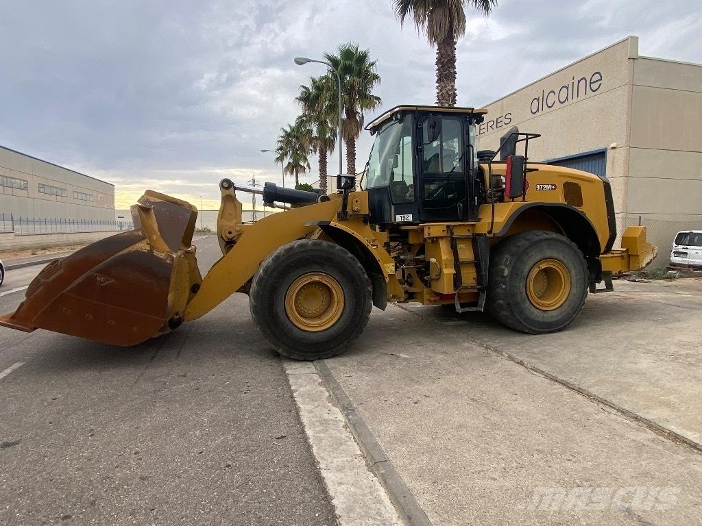CAT 972 M لوادر بعجل