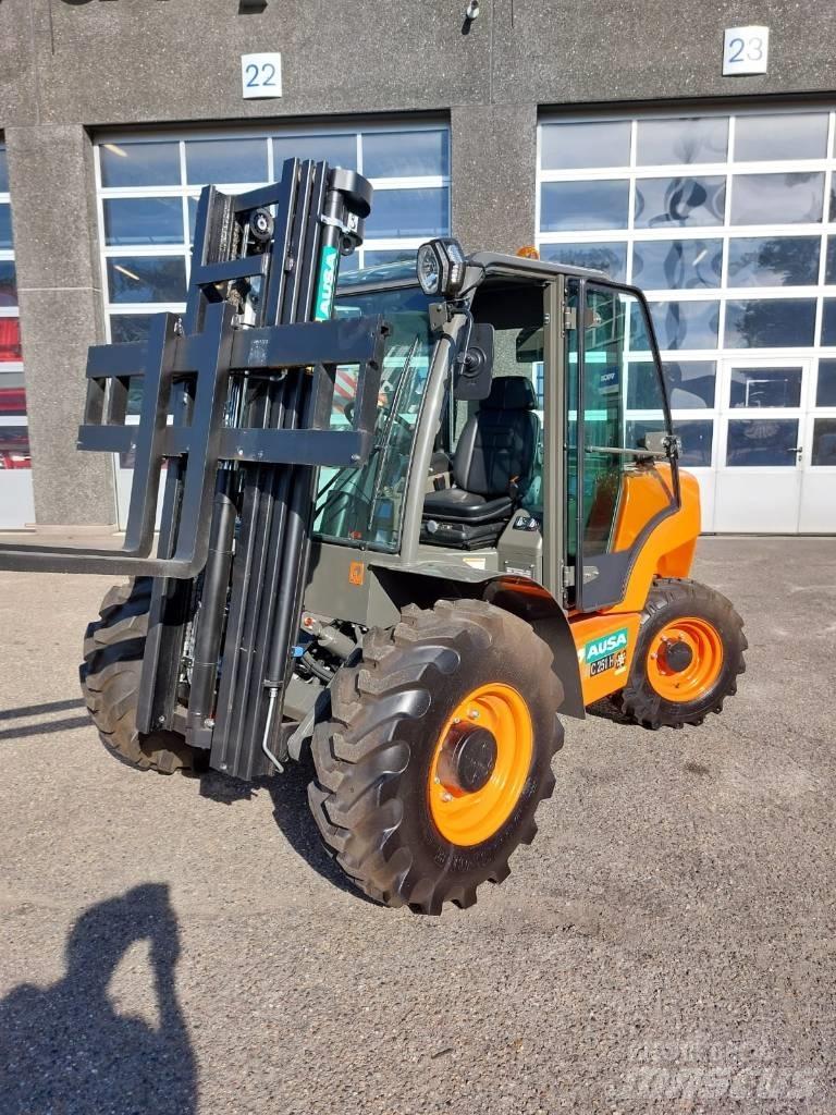 Ausa C 251 H x4 شاحنات الطرق الوعرة