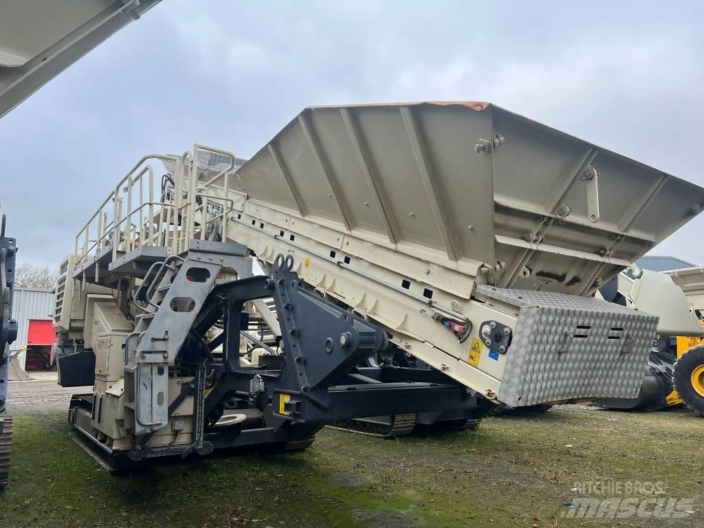 Metso LT 300 HP الكسارات المتنقلة