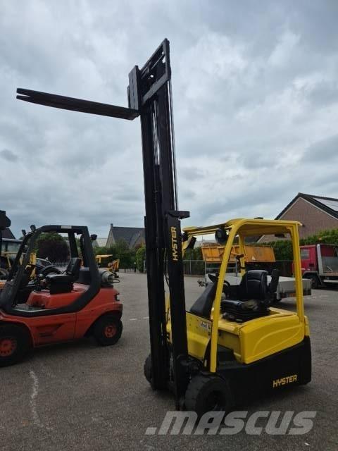 Hyster J 2.00 XNT شاحنات ذات رافعات شوكية تعمل بالكهرباء