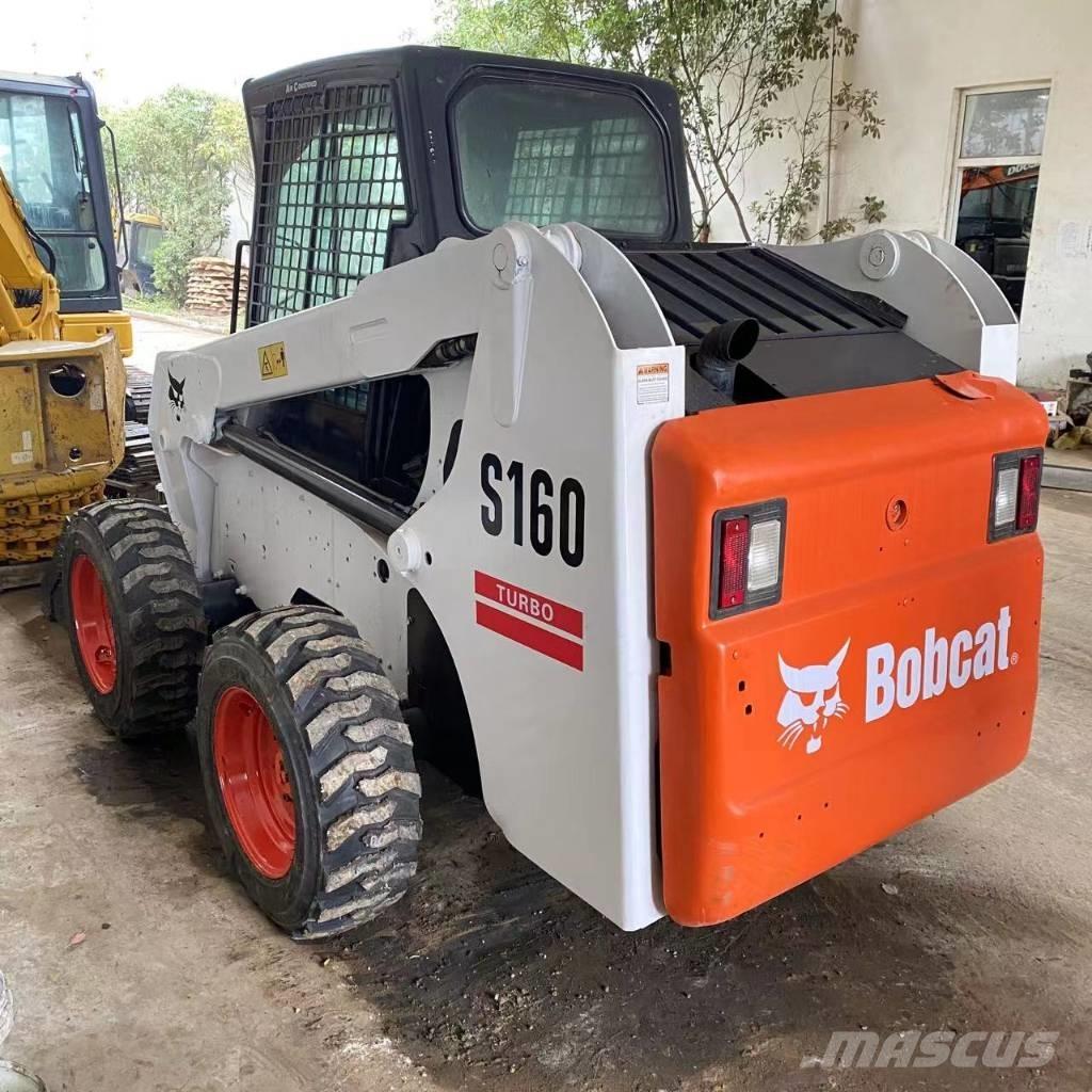 Bobcat S 160 لوادر انزلاقية التوجيه