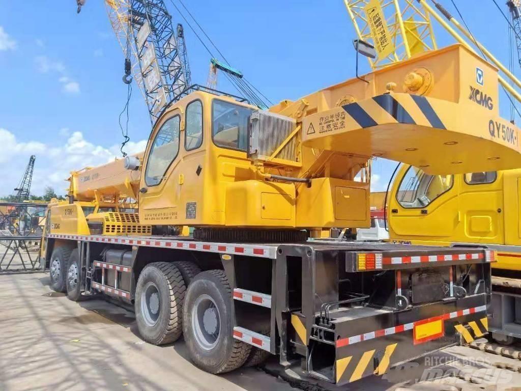 XCMG 50 رافعات مجنزرة