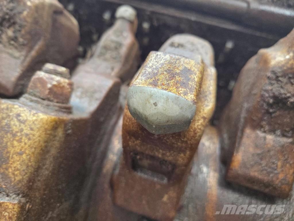 TMC Cancela MPK 225 الكاسحات وقلابات التربة ذات المحركات