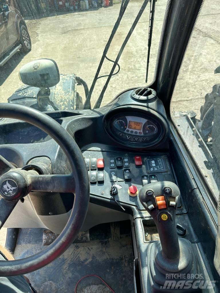 Bobcat TL 30.60 مناولات متداخلة