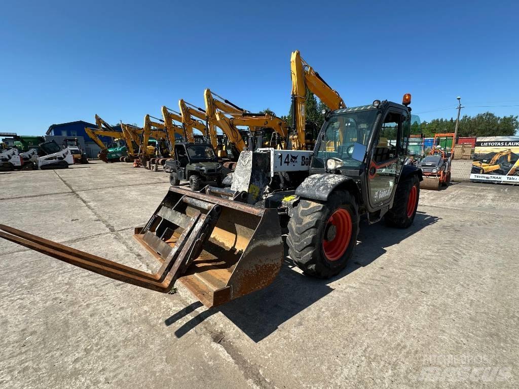 Bobcat TL 30.60 مناولات متداخلة