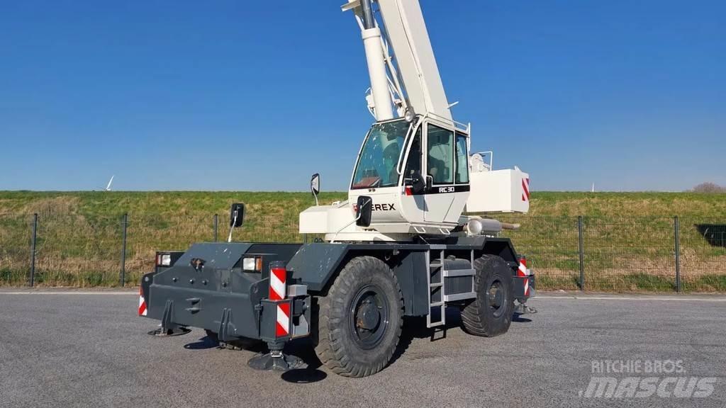Terex RC30 رافعات الطرق الوعرة